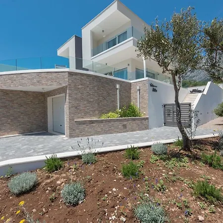 Mila 马卡尔斯卡