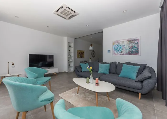 Mila * Макарська